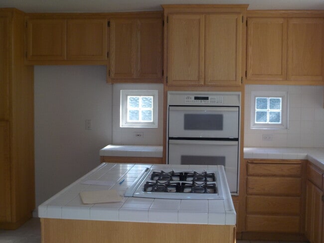 Bright Kitchen - 1150 Megan Ct