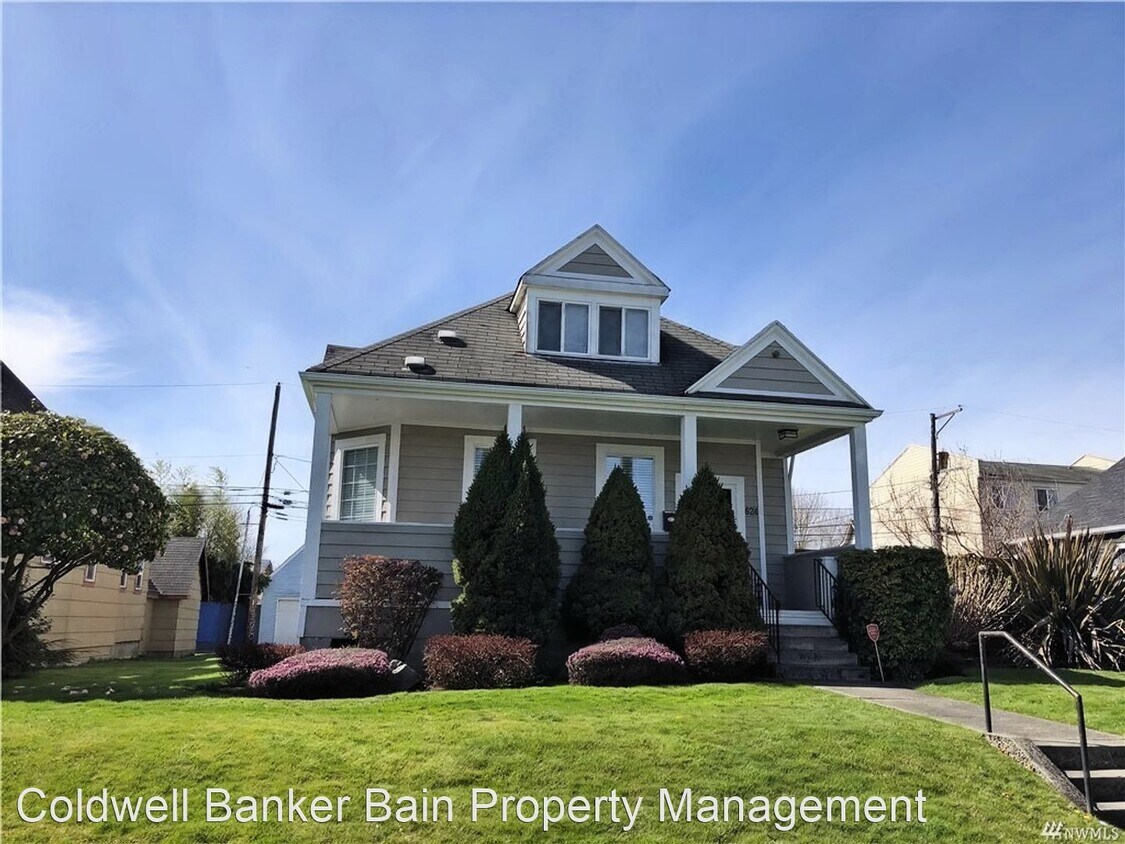 Foto principal - 3 br, 2 bath House - 624 S. Fife Street