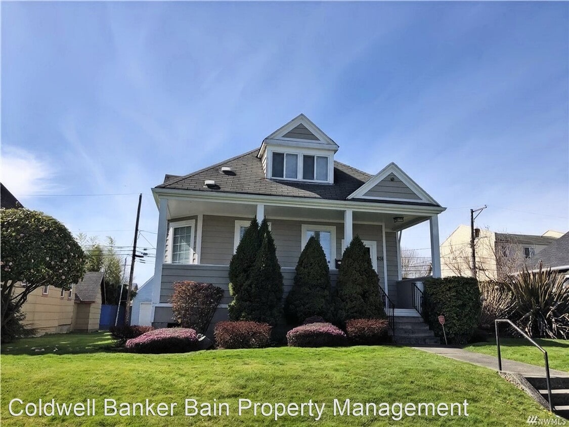 Primary Photo - 3 br, 2 bath House - 624 S. Fife Street