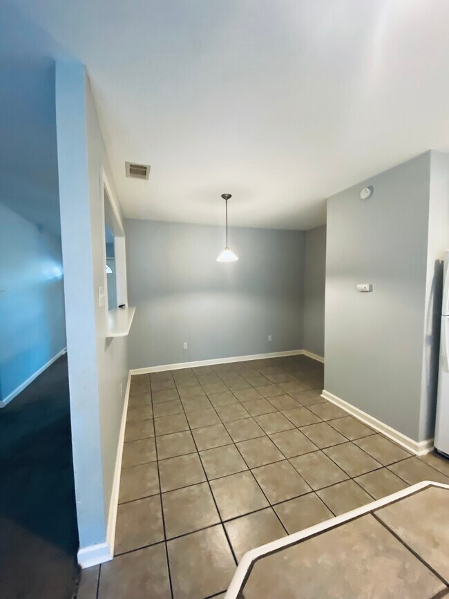 Foto del edificio - 19 Cedaridge Dr