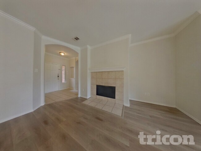 Foto del edificio - 1630 Emily Ln