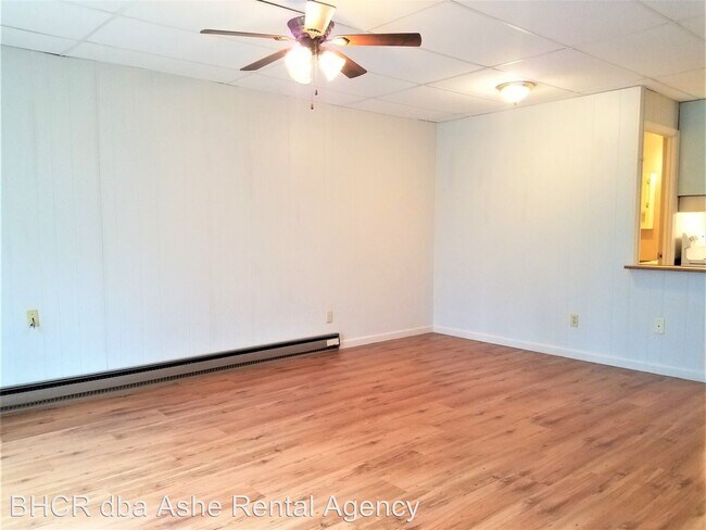 Building Photo - 106 Ridge Dr