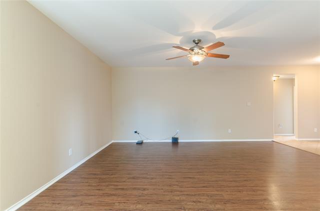 Foto del edificio - 6505 Graceland Dr