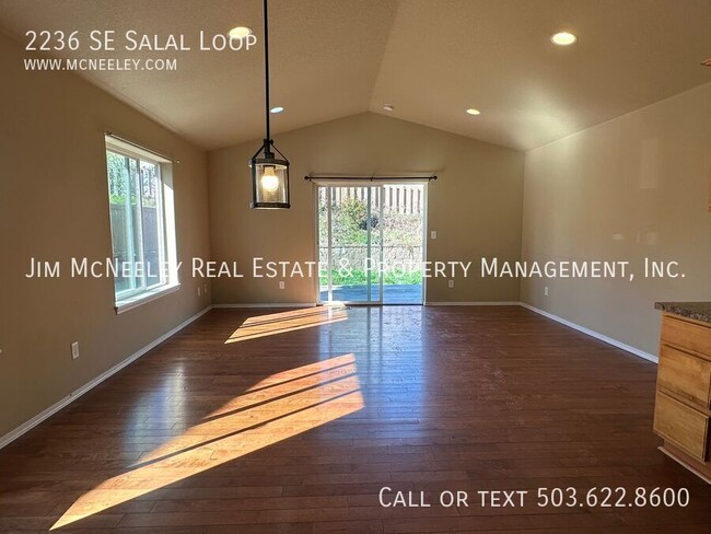 Building Photo - 2236 SE Salal Lp