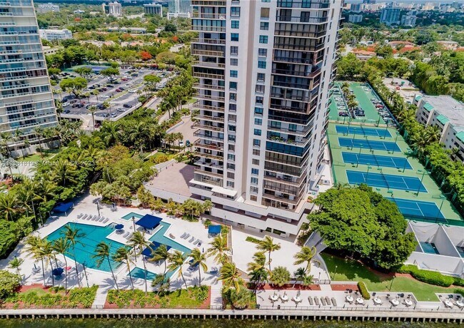 Foto del edificio - 2333 Brickell Ave