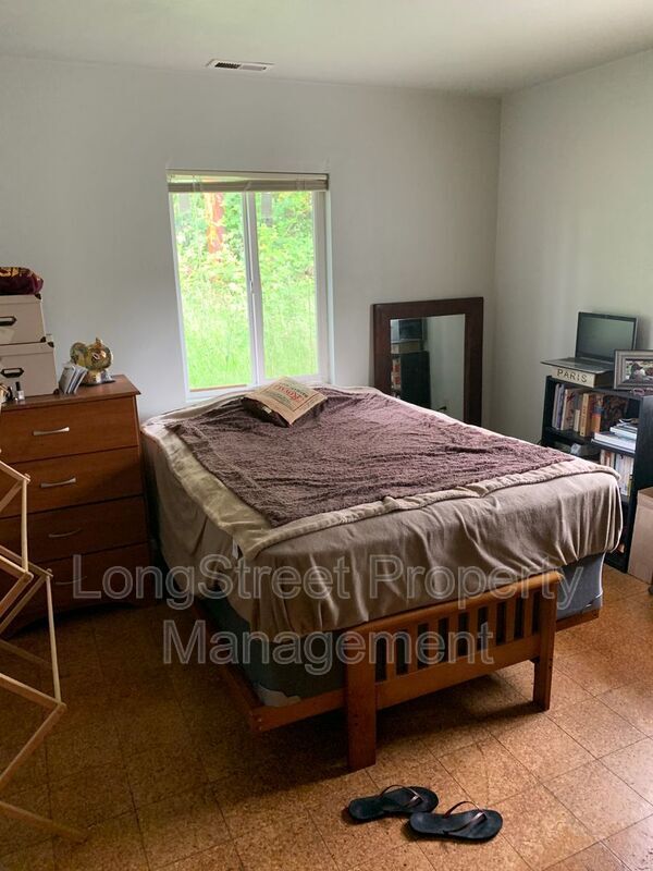 Foto del edificio - 1012 NW 34th St