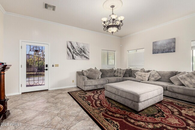Foto del edificio - 8912 N 15th Ln