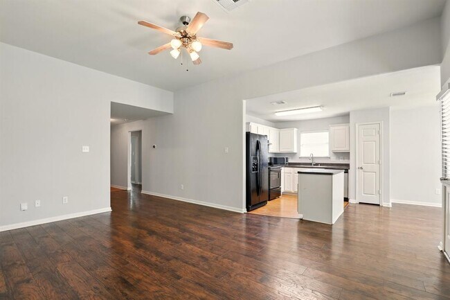 Foto del edificio - 4006 Enclave Mist Ln