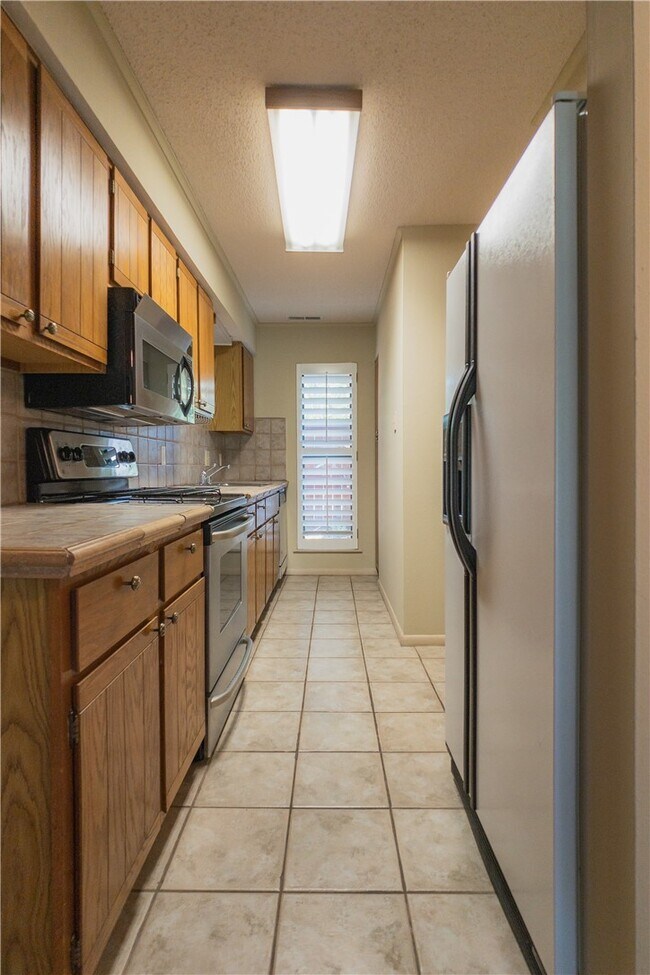 Foto del edificio - 2538 E Sweetbriar Dr
