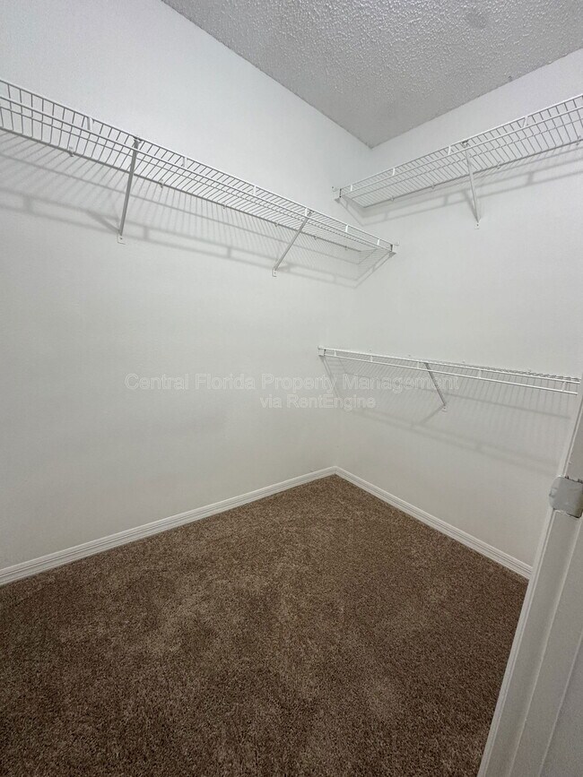 Foto del edificio - 13652 Glasser Ave