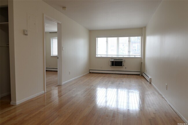 Building Photo - 46-12 161 St