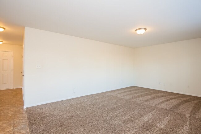 Foto del edificio - 5437 Twin Brook Dr