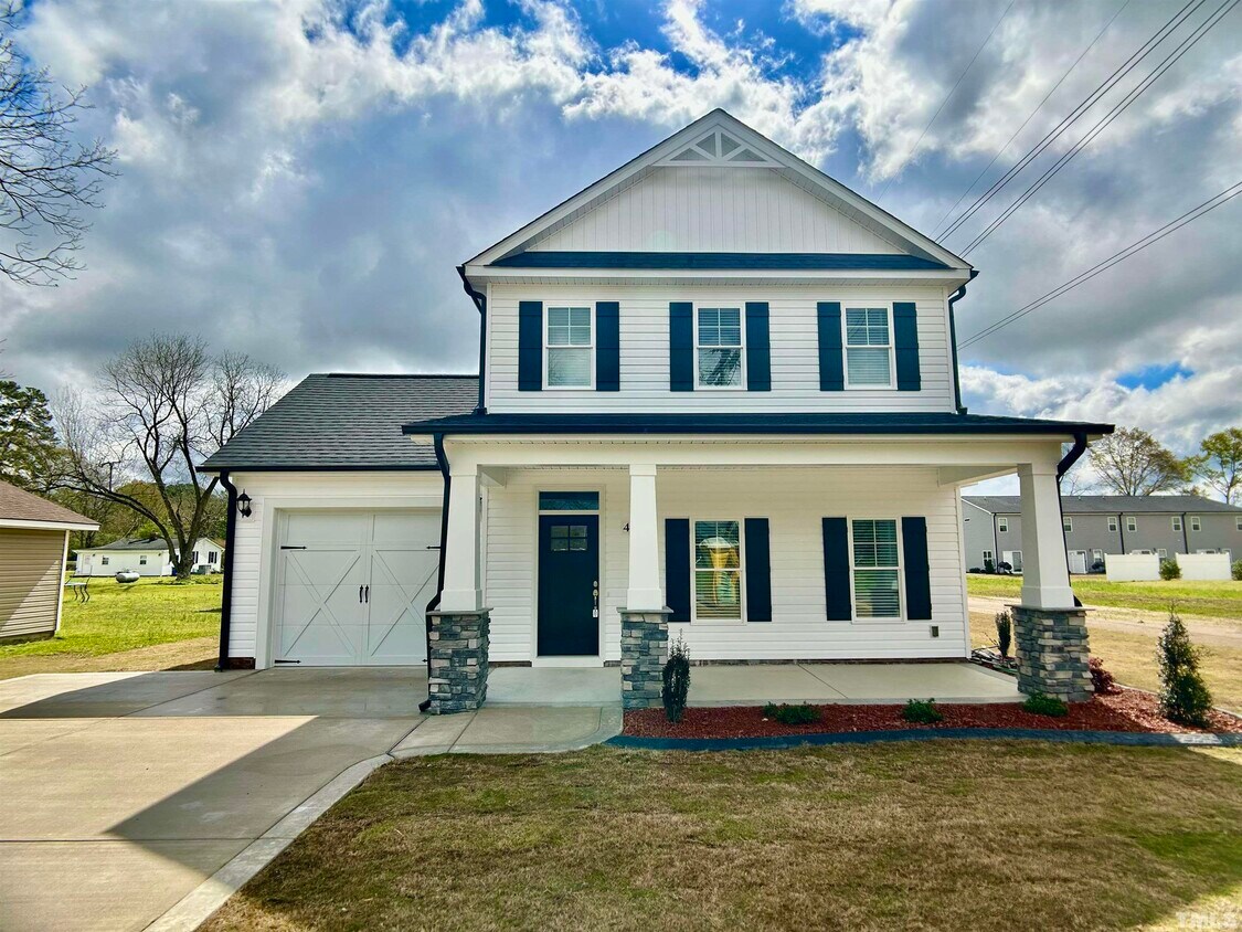 411 S Center St, Princeton, NC 27569 House Rental in Princeton, NC