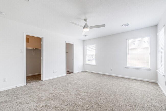 Foto del edificio - 2723 Piney Lake Ct