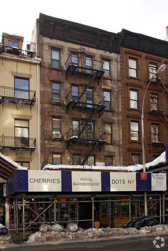 Building Photo - 16 St Marks Pl