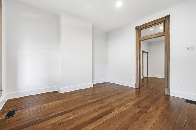 Foto del edificio - 312 N College Ave