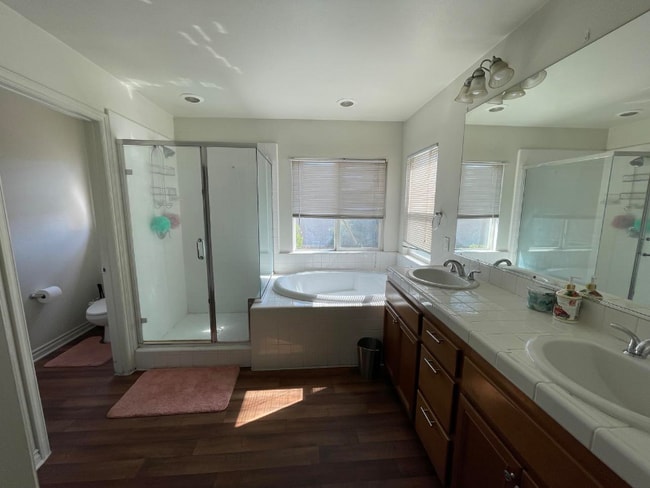 Building Photo - 5448 Highbury Way