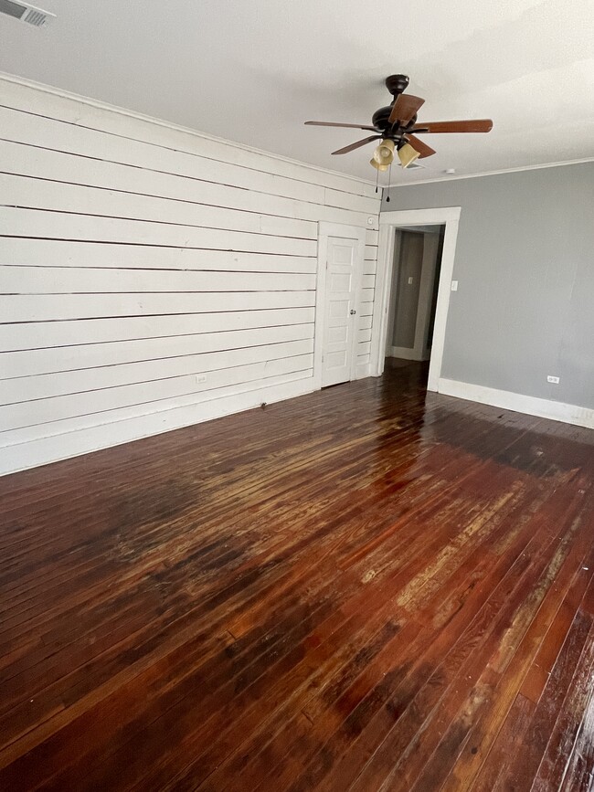 Foto del edificio - 204 Goode Ave