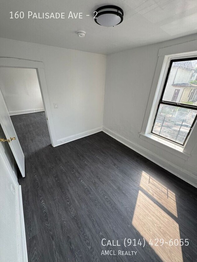 Foto principal - 160 Palisade Ave