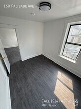 Building Photo - 160 Palisade Ave