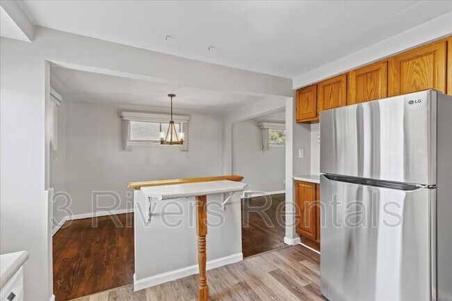Foto del edificio - 518 Nordeen Dr