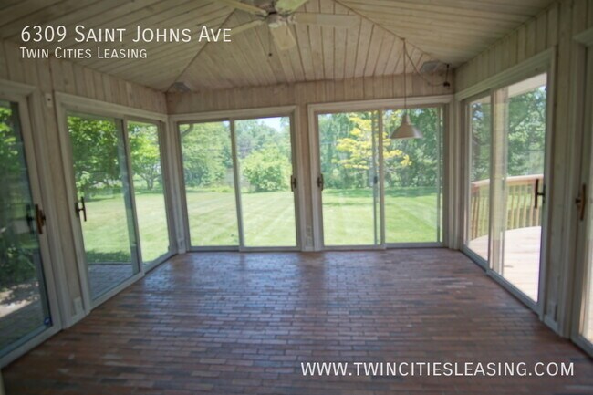 Foto del edificio - 6309 St Johns Ave