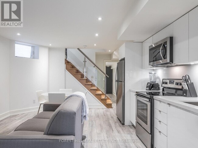 Building Photo - 20 St Annes Rd
