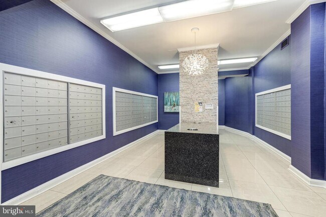 Foto del edificio - 1011 Arlington Blvd