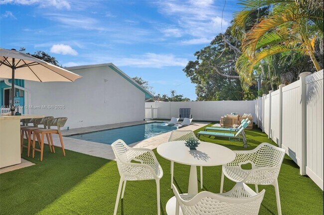 Foto del edificio - 1319 SW 30th St