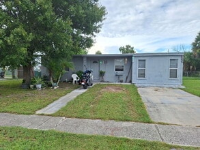 Building Photo - 21528 Kenyon Ave