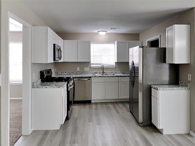 Building Photo - 21851 Whispering Forest Dr