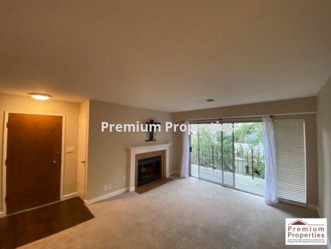 Building Photo - 1089 Wesley Ct