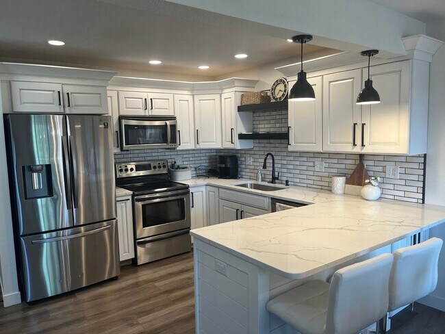 Foto del edificio - Spacious 3BR Condo in Iowa City