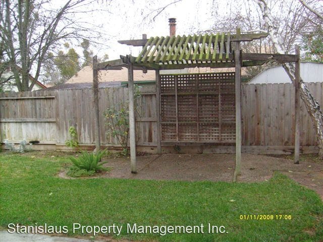 Building Photo - 2 br, 2 bath House - 2004 Walnut Haven Drive