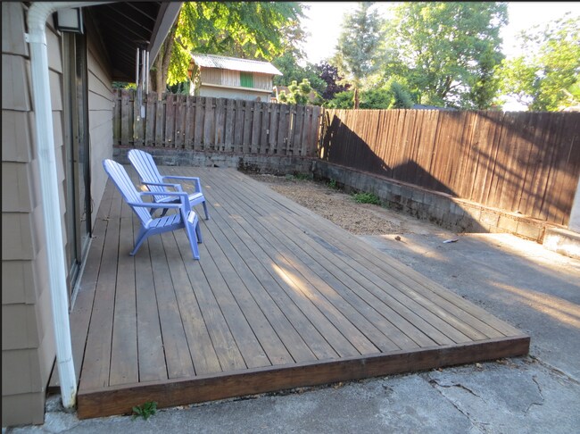 Back Deck and Garden Area - 3527 SE Wake St