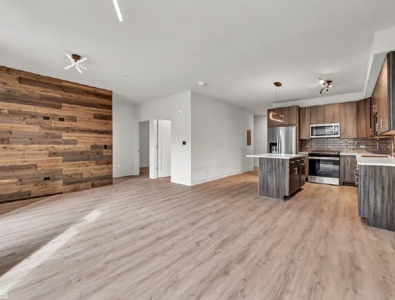 Building Photo - 5117 Fairview Ave