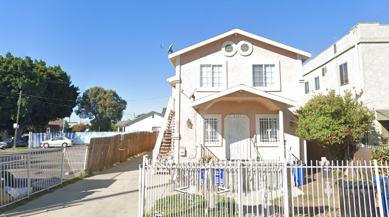 Primary Photo - 6323 S San Pedro St