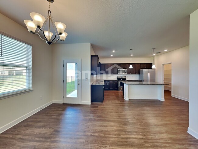 Foto del edificio - 326 Pine Terrace Dr
