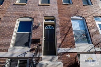 Building Photo - 509 S Curley St