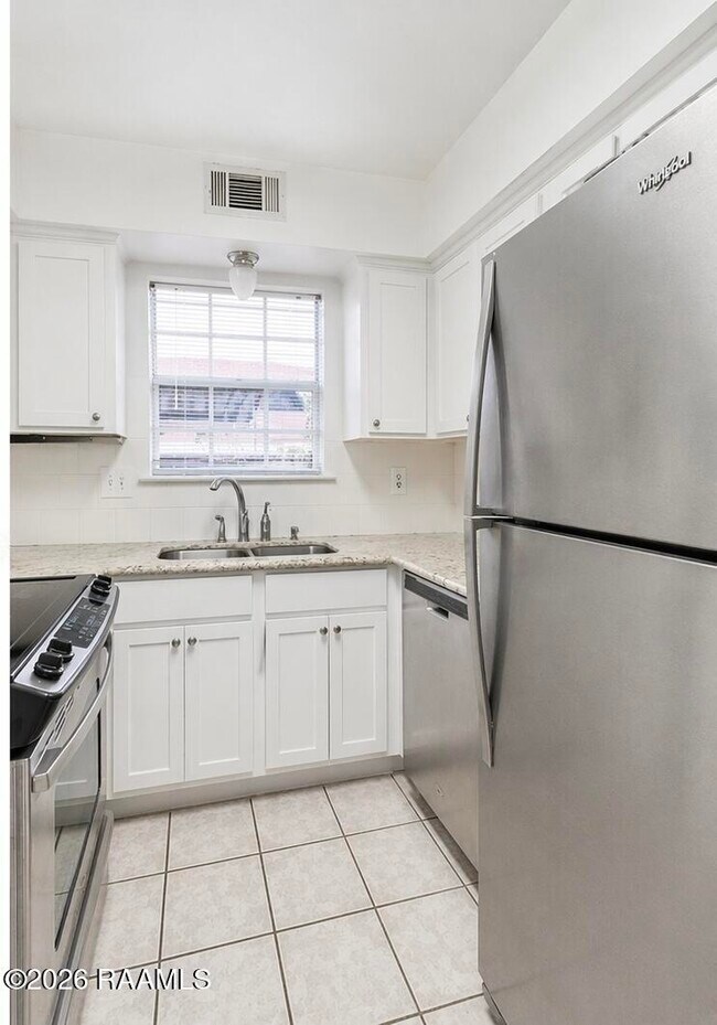 Foto del edificio - 6212 Stumberg Ln