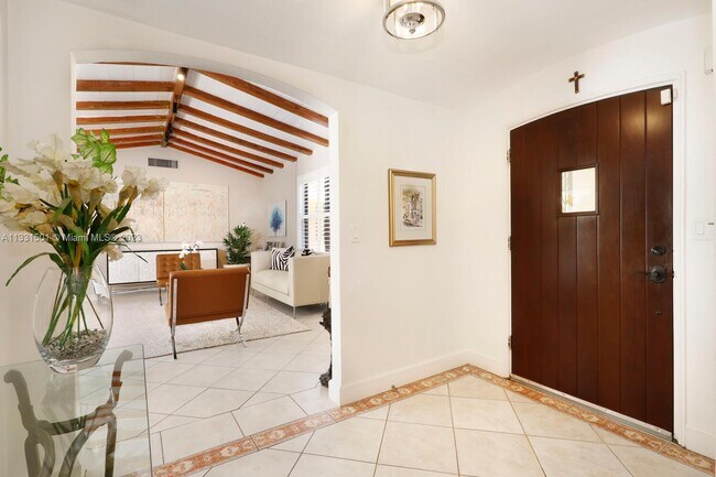Building Photo - 4276 Nautilus Dr
