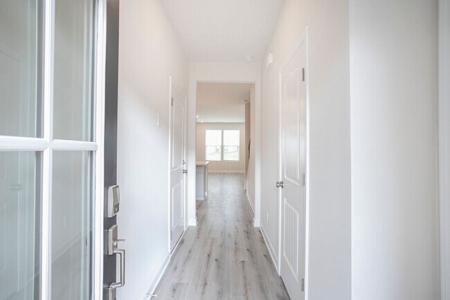 Foto del edificio - Brand New Townhome in Lebanon!