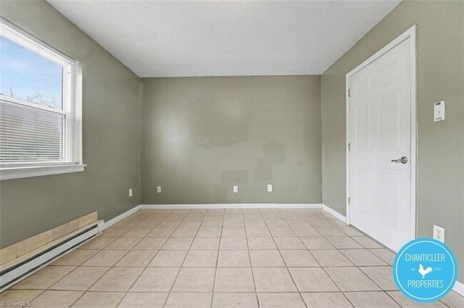 Building Photo - 1603 Autumn Dr