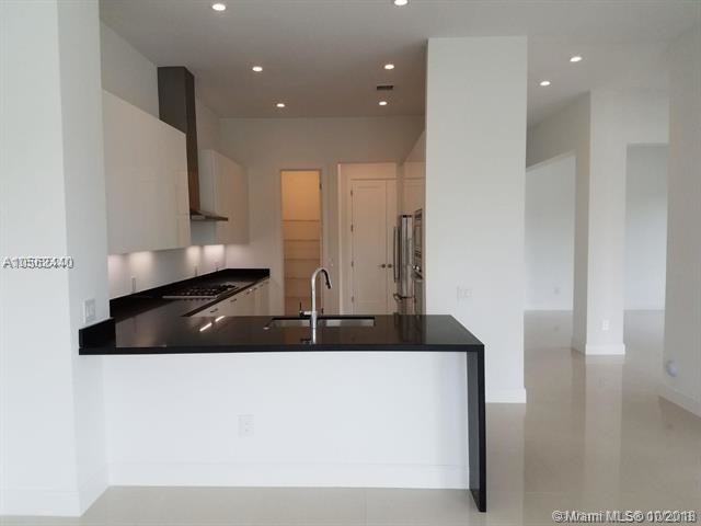 Foto del edificio - 3433 Emerson Ln