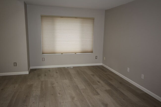 Building Photo - Beautiful 4 Bedroom Federal Way Home Near Edgewood