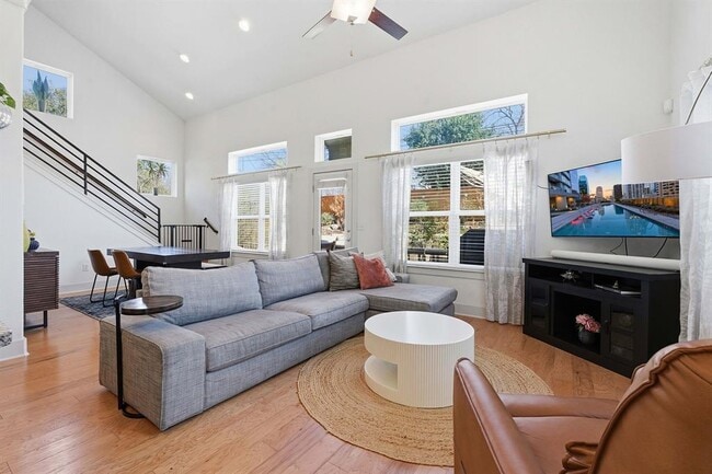 Foto del edificio - 6003 Duncanville Pass