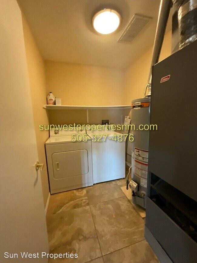 Foto del edificio - 3 br, 2 bath House - 1705 E. 30th