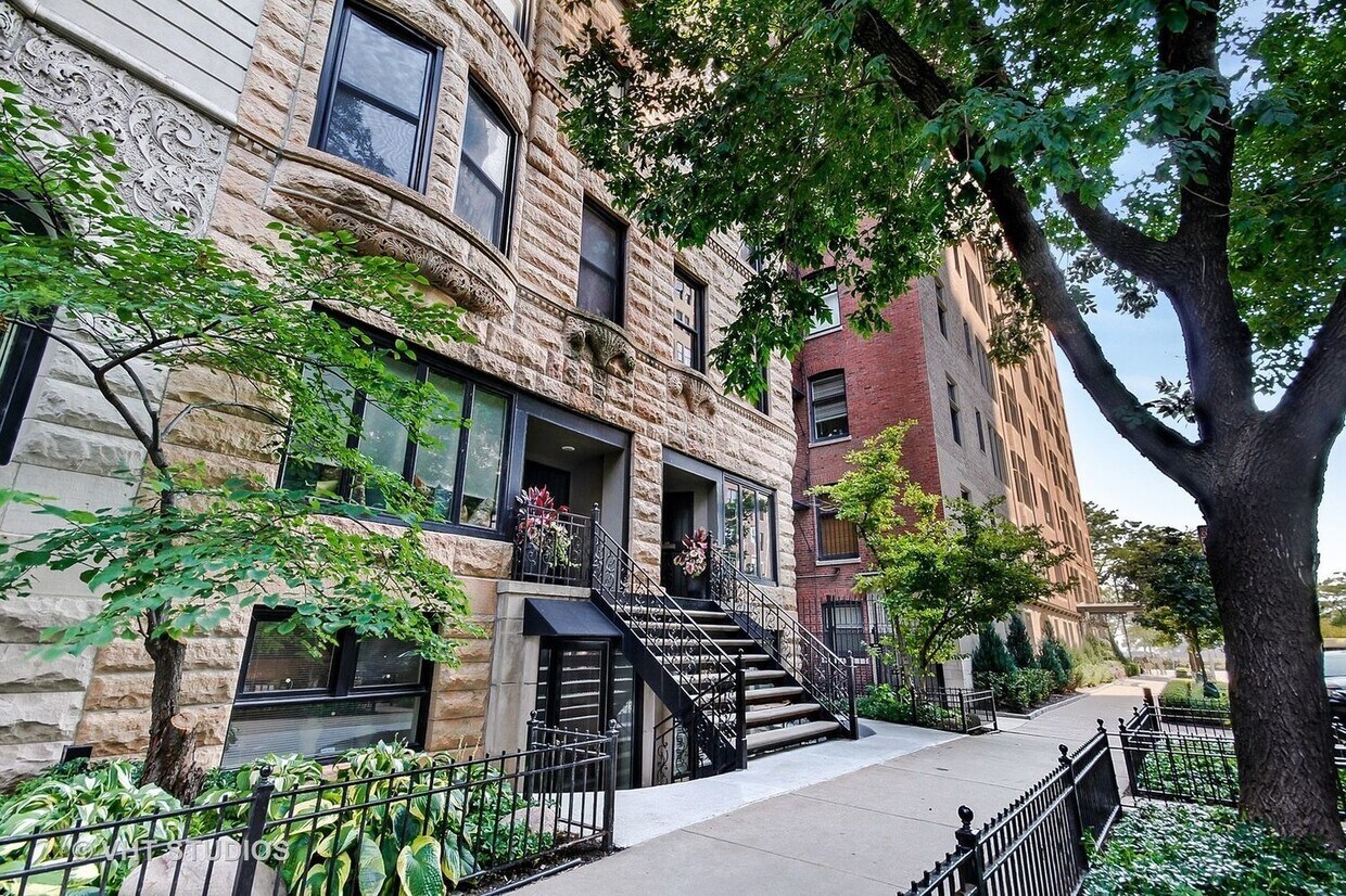 Foto principal - 82 E Elm St