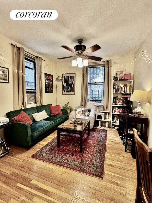 Foto principal - 2138 35th St