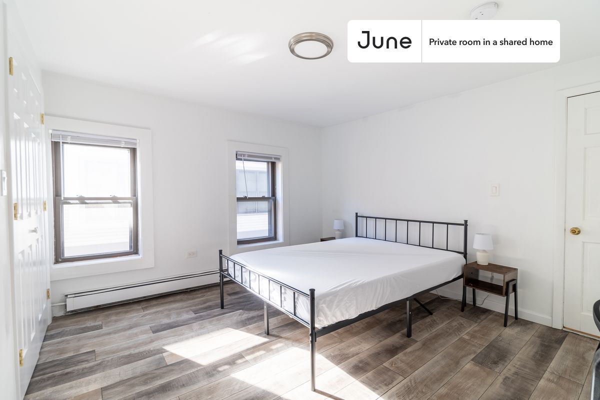 Private bedroom in 5 bed/2 bath Home - Private bedroom in 5 bed/2 bath Home